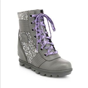 Sorel Girl's Gray Lexie NY2323-052 Wedge Waterproof Ankle Winter Boots Size 4